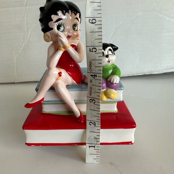Betty Boop & Bimbo porcelain music box Motion SINGING ON TOP OF BOOKS WORKS NICE - Picture 9 of 11